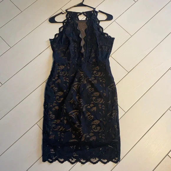 h&m sleeveless lace dress Women's Dark brown Lace-Trimmed Slip Dress